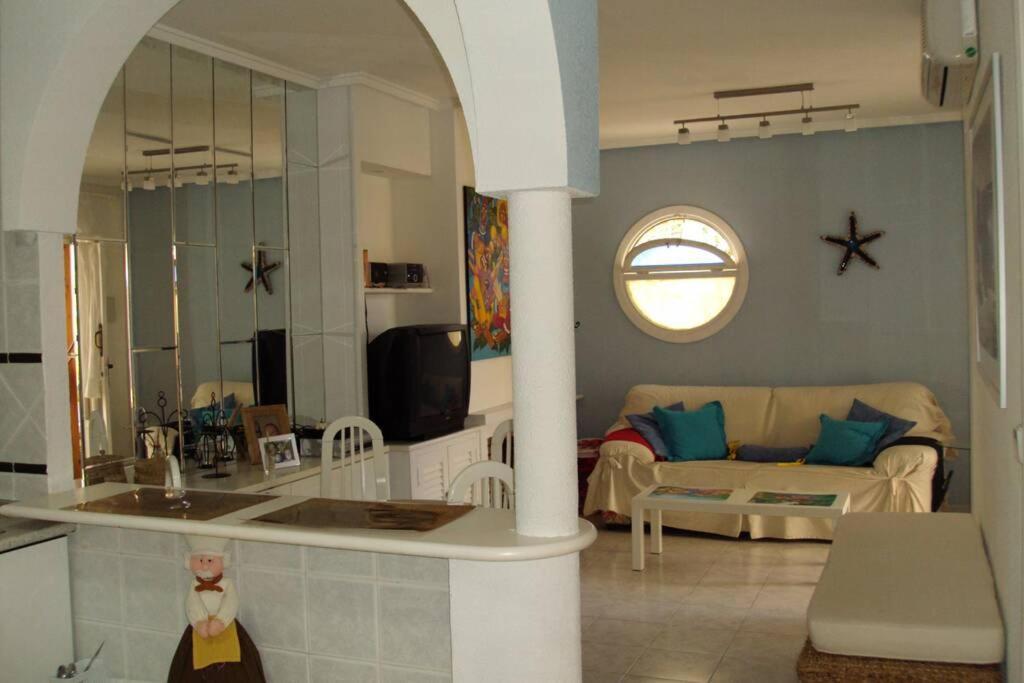 La Casa De La Palmera Apartment Torrevieja Luaran gambar